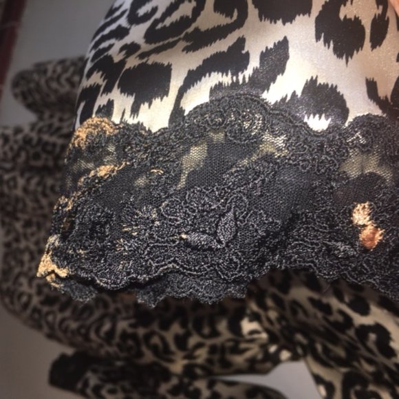 Intimate Essentials Robe Leopard Animal Print Large - Picture 6 of 6